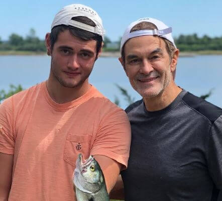 Oliver Mustafa Oz with his father Mehmet Oz.